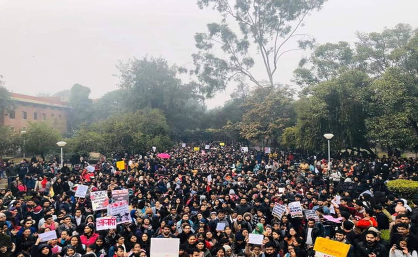 du students protested in large numbers